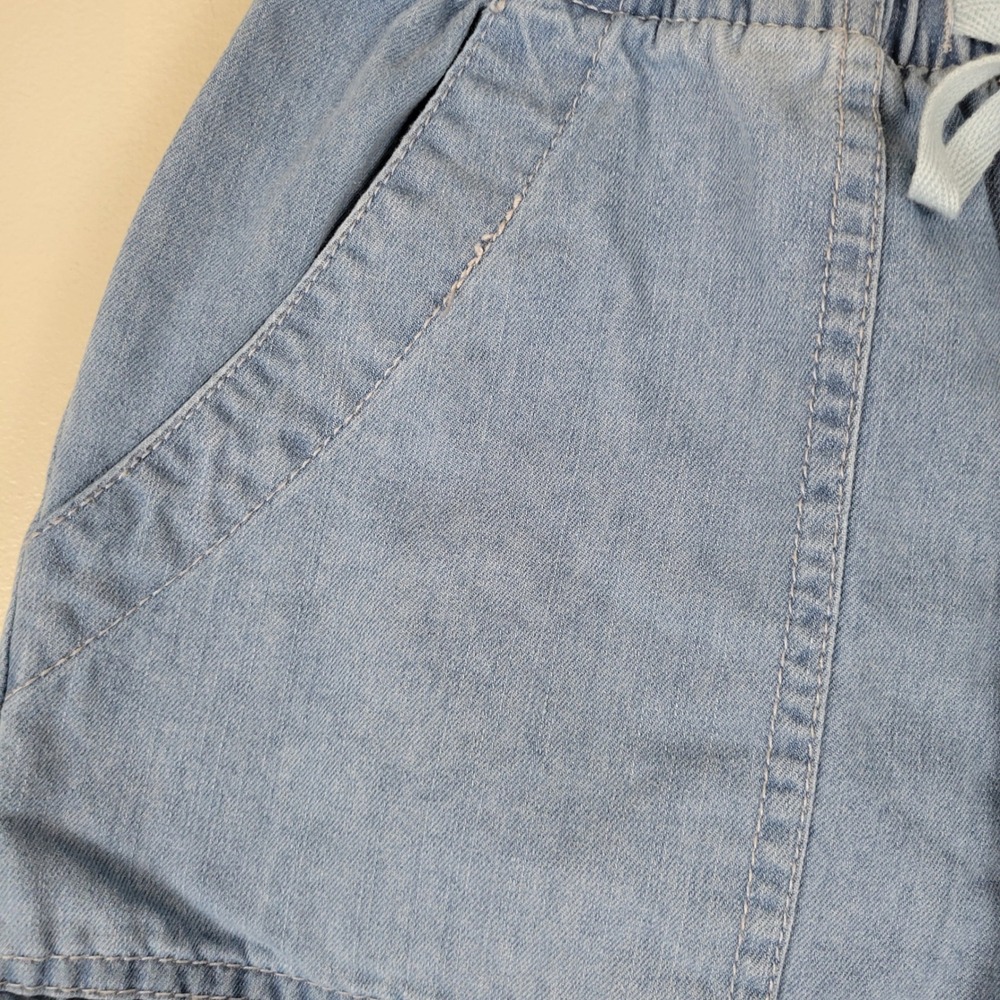 Womens Light Wash Denim Shorts Frayed Raw Hem Elastic Waist Drawstring Size M - Picture 3 of 9